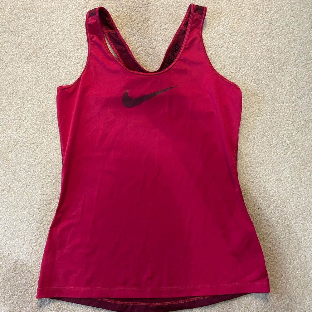 Women’s medium Nike dri-fit tank top